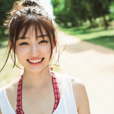 【画像】元子役女優(26)さん、えちえちボディに成長した姿で発見されてしまうwwwwww