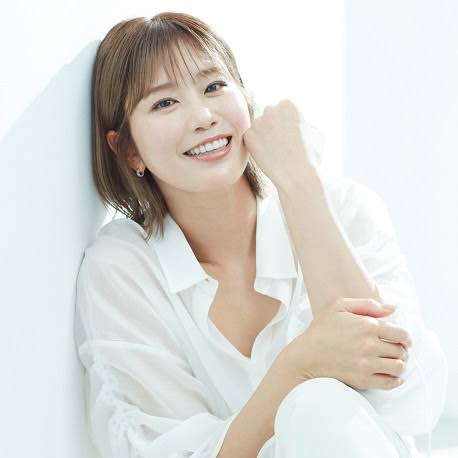 【画像】稲村亜美さん、ショートパンツ姿でサッカーの姫になってしまうｗｗｗｗｗ
