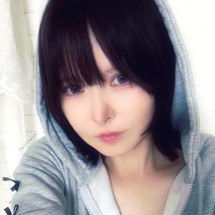 【動画】女性漫画家さん、自慰行為をＸで公開してしまうwwwww