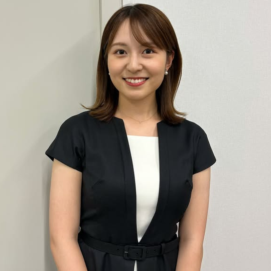 【画像】三山賀子アナ、スケベな衣装でお○ぱいの存在感がヤバいwwwww