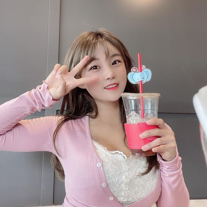 韓国人人妻の乳揺れダンス