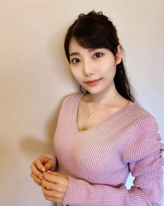 竹俣紅アナの巨乳