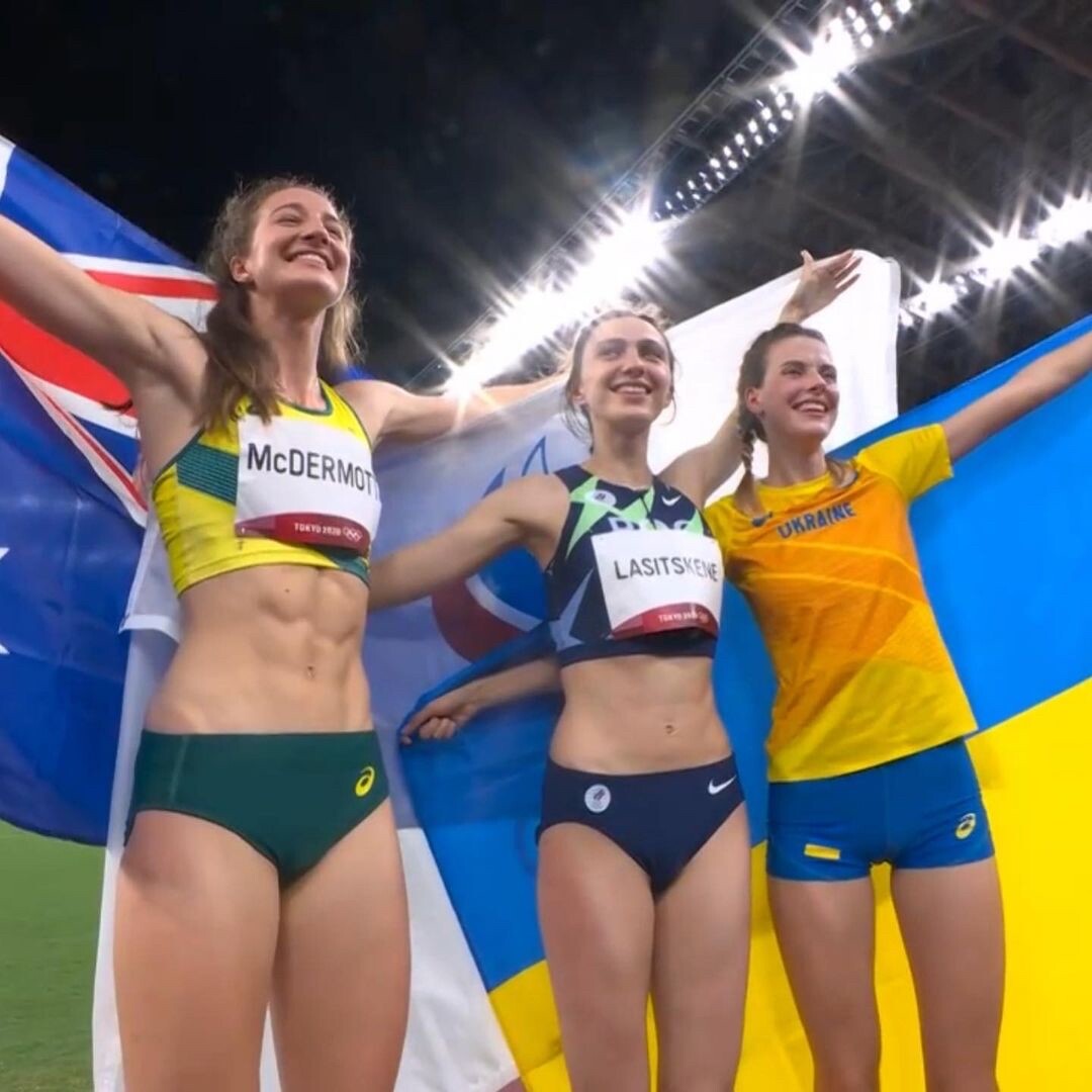 女子走高跳び  エロ 