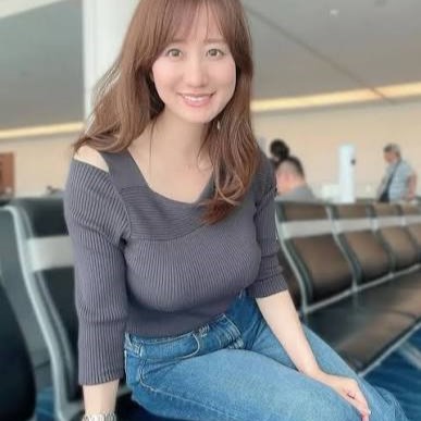 【画像】巨乳すぎるお天気お姉さん、ついに水着グラビアデビューしてしまうwwwww