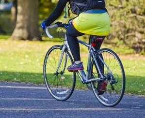 【画像】 自転車競技をやる女性の服がエ□すぎるｗｗｗｗｗ