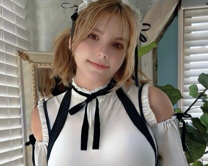 【画像】ウクライナ美女さん、エ○チな自撮りで稼いでしまうwwwww