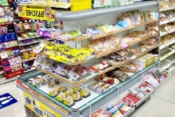 ローソンのウンチみたいなケーキ