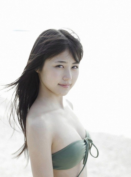 有村架純の水着グラビア