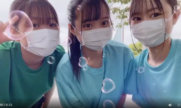 女子高生のおっぱい