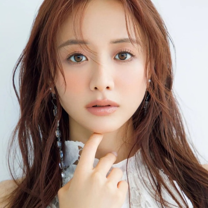 【画像】森香澄さん、Ｔバック姿でお尻を晒してしまうｗｗｗｗｗ