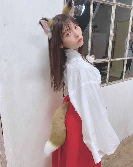 上坂すみれのニットおっぱい