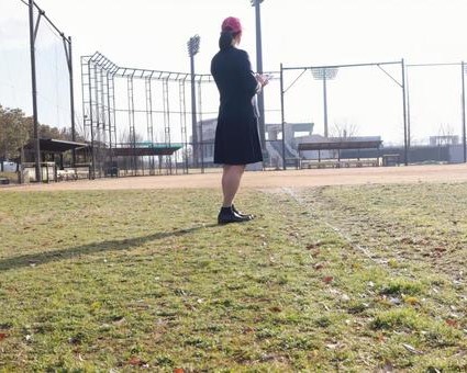【GIF】お見事なバインバイン女子さん、甲子園で発見されてしまうｗｗｗｗｗｗ