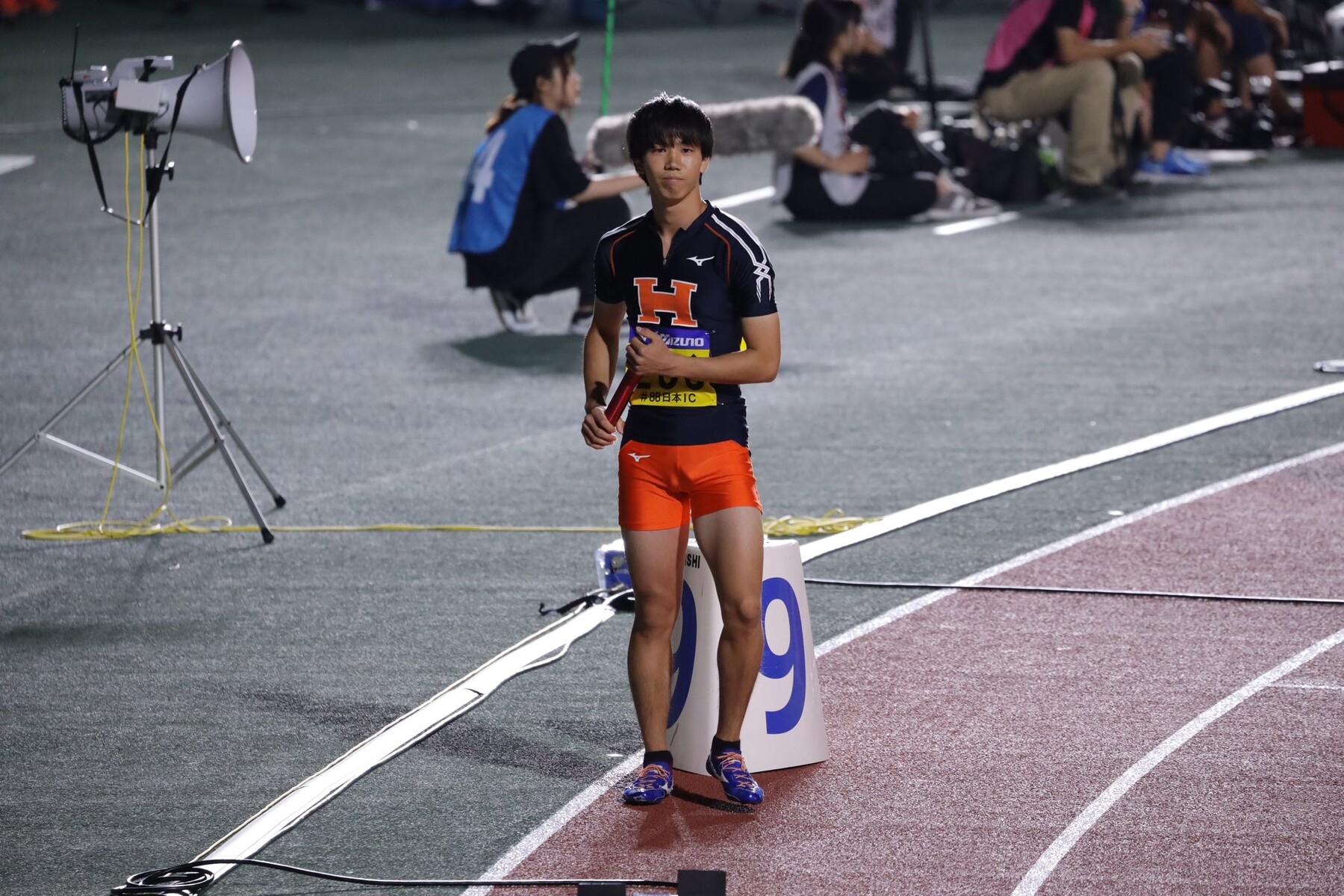 エッチ速報 男子陸上部さん 裸より恥ずかしい姿であることに気づいていない模様 女子アナお宝画像速報 5chまとめ