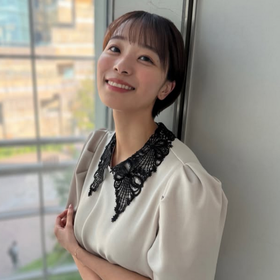 【画像】気象予報士の今井春花さん、大きなお○ぱいを隠してしまうwwwww