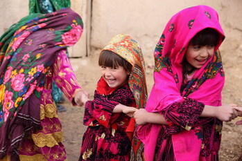 アフガニスタンの少女