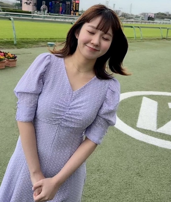 冨田有紀アナの腹