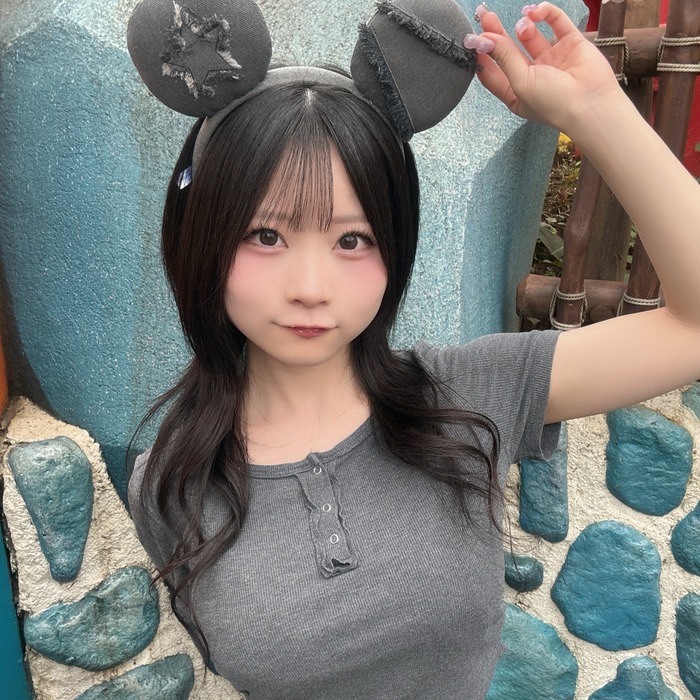 【画像】143センチⅠカップ38kgのどちゃシコアイドルが話題になるｗｗｗｗｗｗ