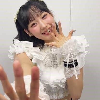 【画像】人気アイドルさん、胸の大きさに違和感wwwwwww