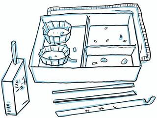 お弁当の容器
