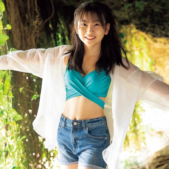 【画像】モー娘メンバー(20)さん、私服がめちゃくちゃエ○チだと話題になるwwwwww