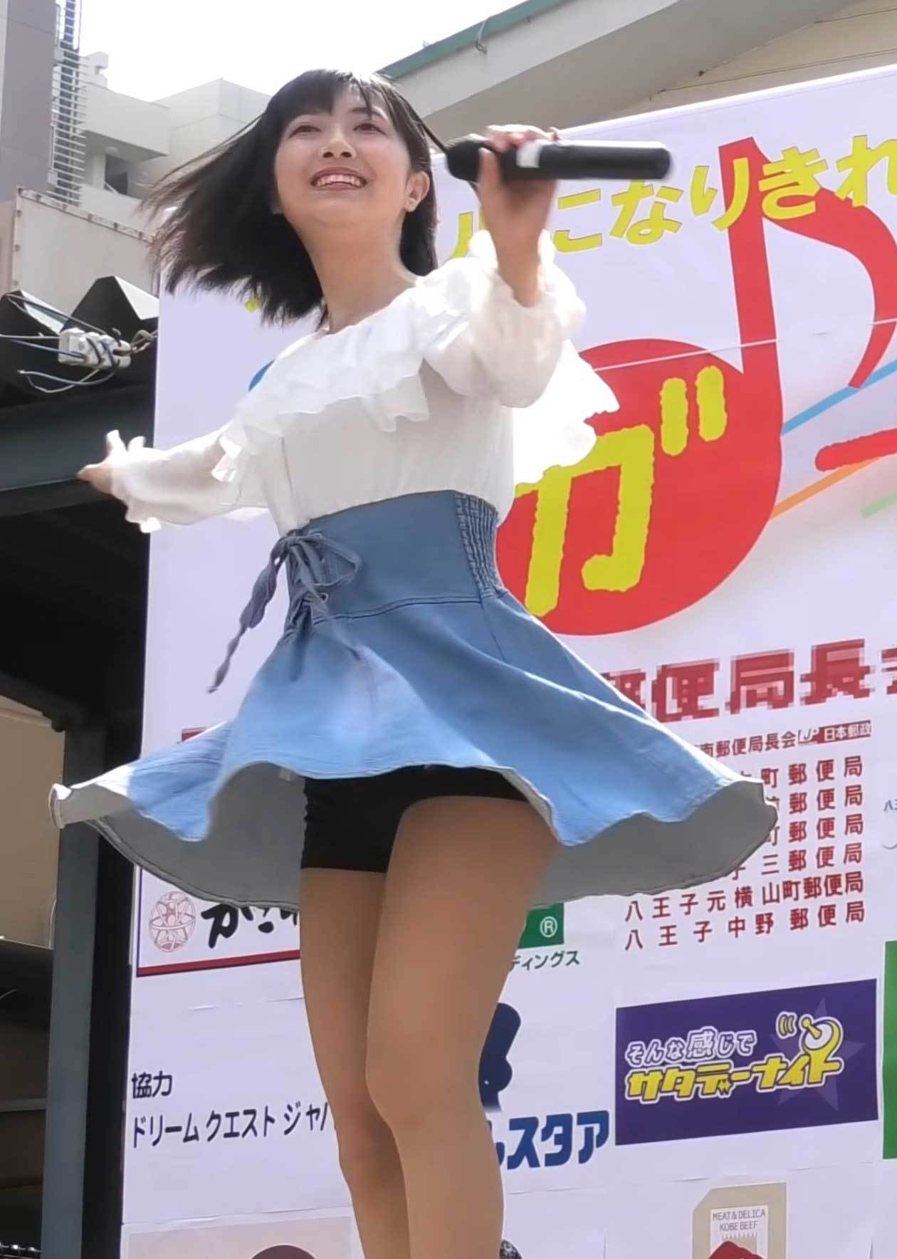 スパッツ　チラ　エロ 画像】スパッツを履き忘れたアイドルがパンチラしてしまう : 女子アナお宝画像速報－5chまとめ