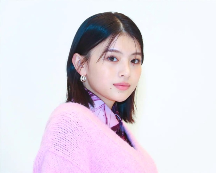 【画像】女優の出口夏希(25)さん、けしからんお尻を見せつけてしまうｗｗｗｗｗｗ