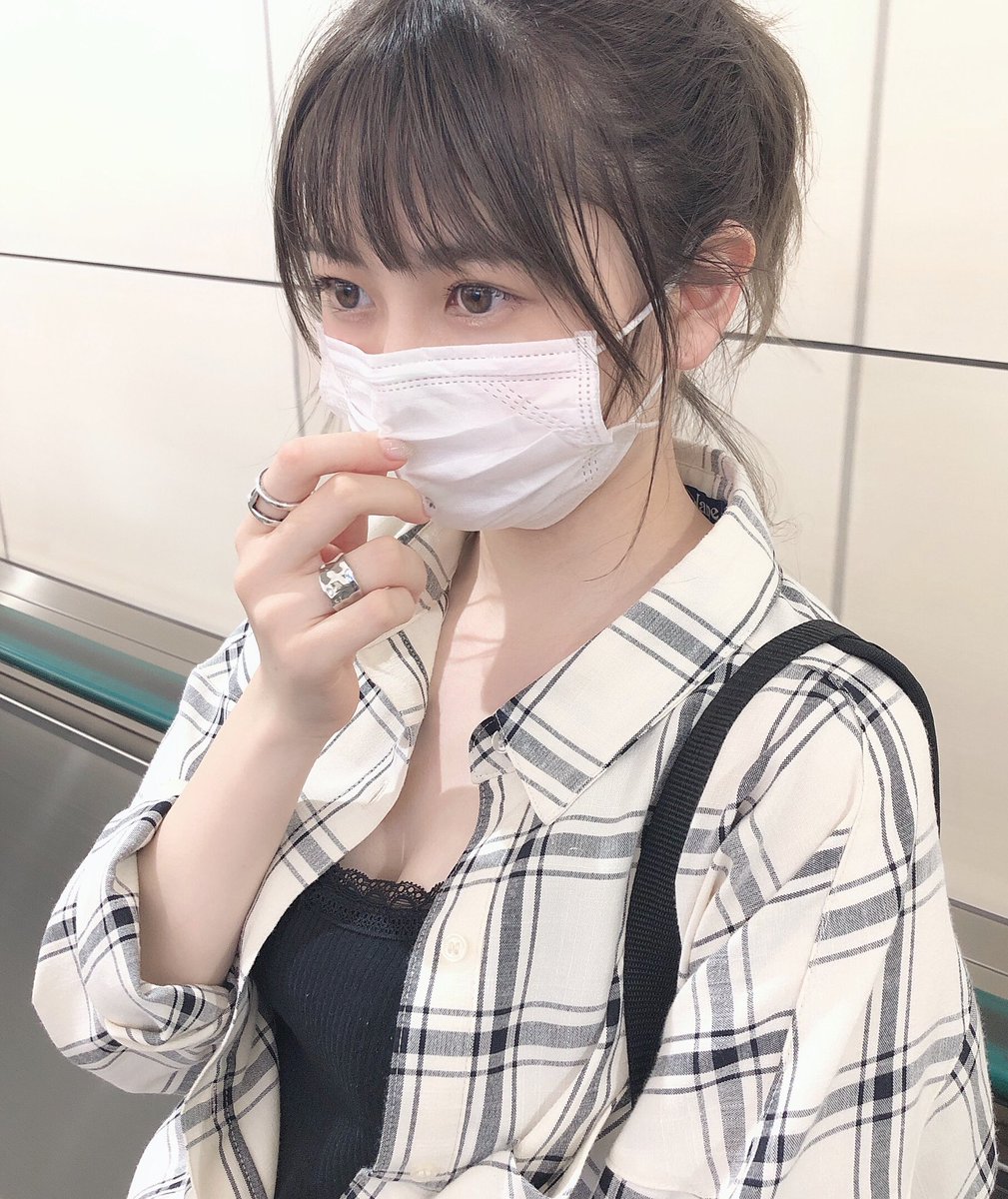 元モー娘 尾形春水さん 強引におっぱいの谷間を作ってチラ見せしてしまう 女子アナお宝画像速報 5chまとめ 元モー娘 尾形春水さん 強引におっぱいの谷間を作ってチラ見せしてしまう 女子アナお宝画像速報 5chまとめ