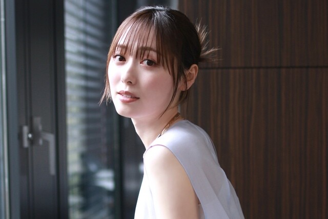 【画像】福原遥さんのお○ぱいのラインが上品な膨らみだったｗｗｗｗｗ