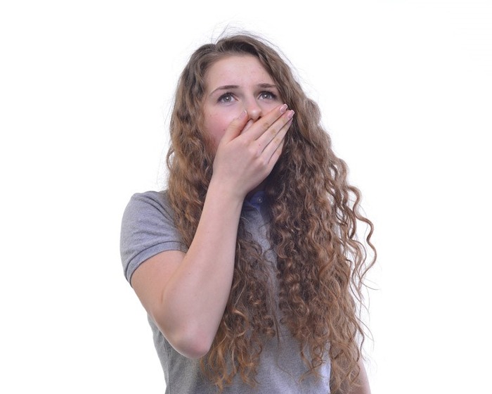 【動画】美少女さんが思いっきり吹く光景がエチエチすぎると話題にｗｗｗｗｗｗｗ