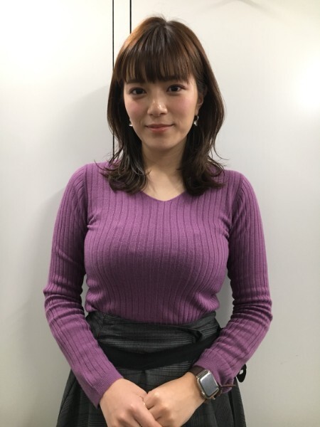 三谷紬アナの爆乳