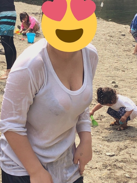 爆乳の素人女性