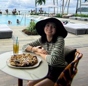 【画像】 ベッキー、 グアムで水着姿披露wwww