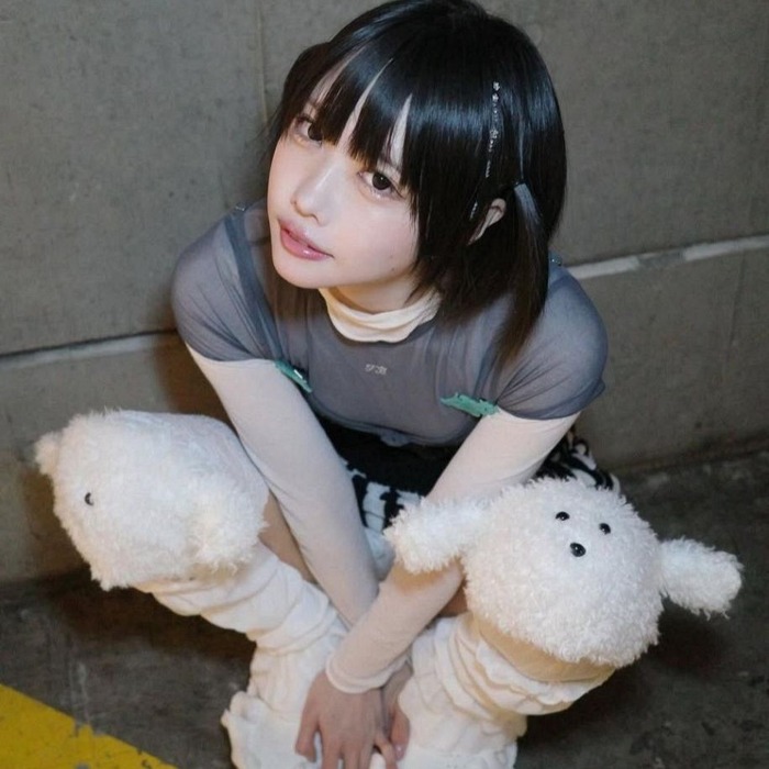 【画像】あのちゃん、空港で盗撮されるも服装に注目が集まってしまうｗｗｗｗｗｗｗ