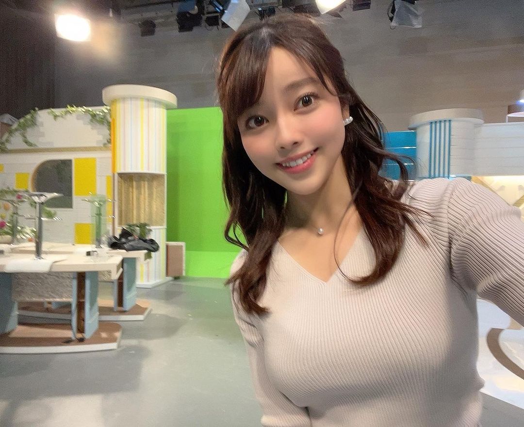 アナウンサー おっぱい 