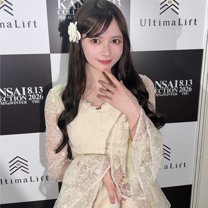 【画像】AKB48伊藤百花さん、パ○チラをファッションショーで披露してしまうwwwwww