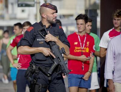 スペイン警察の逮捕術