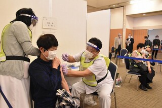 日本のワクチン接種スピード