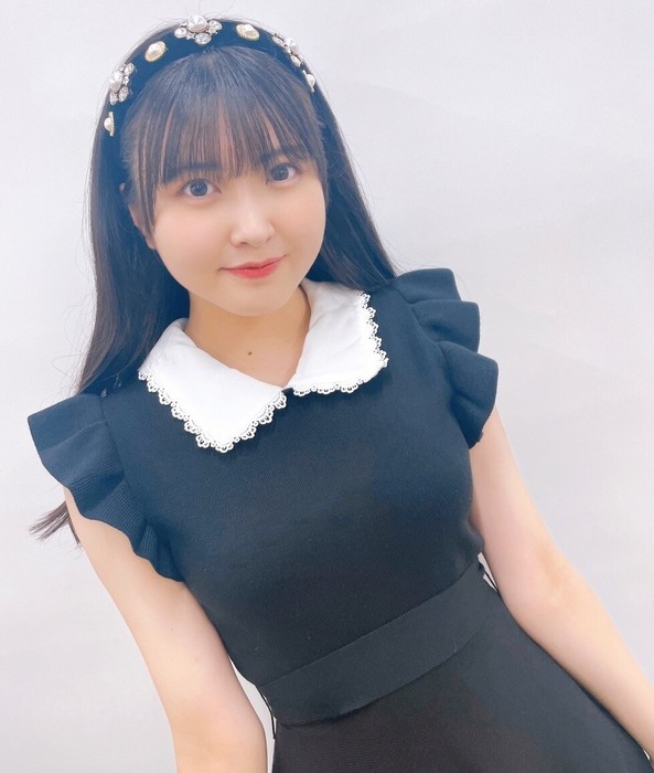 岡村美波の胸チラ