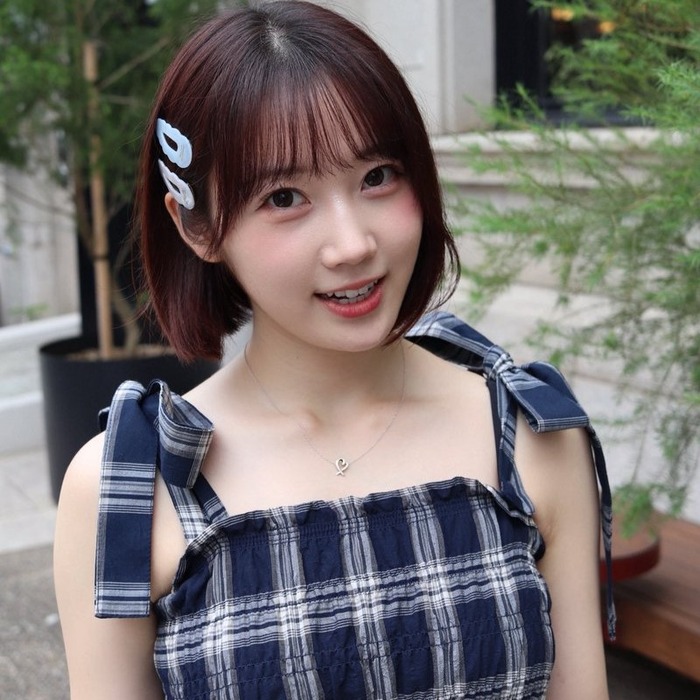 【画像】STU48が誇る巨乳メンバーさん、雑誌の表紙でさらけ出してしまうｗｗｗｗｗｗ