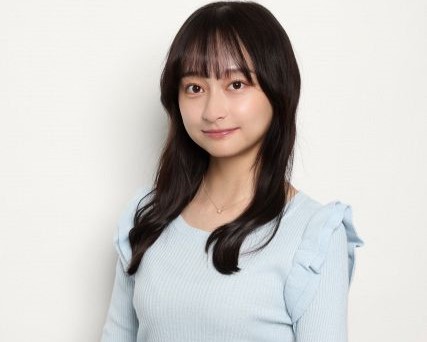 【画像】元日向坂の影山優佳さん、子供用ユニフォームでお胸がパッツパツになってしまうｗｗｗｗｗ
