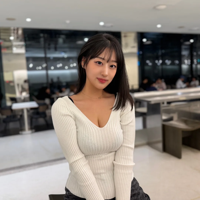 【画像】美人ビリヤード選手さん、お○ぱいデカすぎる件ｗｗｗｗｗｗ
