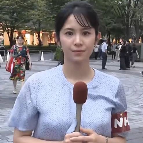 【画像】飯尾夏帆アナ、そのスレンダー巨乳に男子の視線が集まってしまうｗｗｗｗｗｗｗ