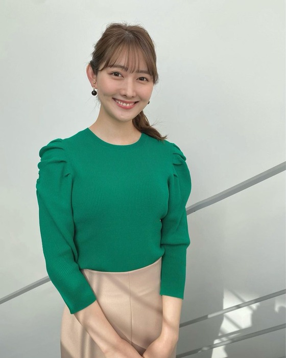 森山みなみアナのおっぱい3