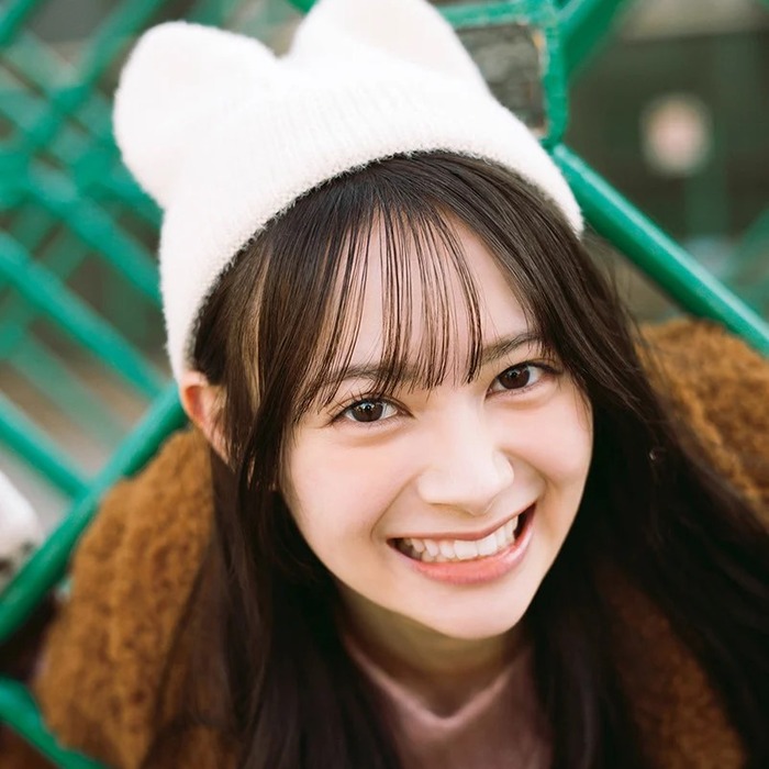 【画像】人気アイドル(22)さん、AIで体の一部分をイジられてしまった結果ｗｗｗｗｗｗ