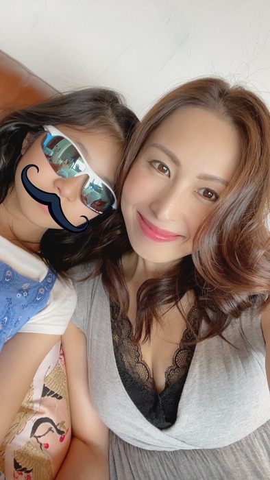 佐田茉莉子と娘