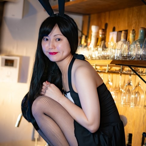 【画像】いま一番バズってるバニーガール焼肉の店内の様子がコチラｗｗｗｗｗｗ