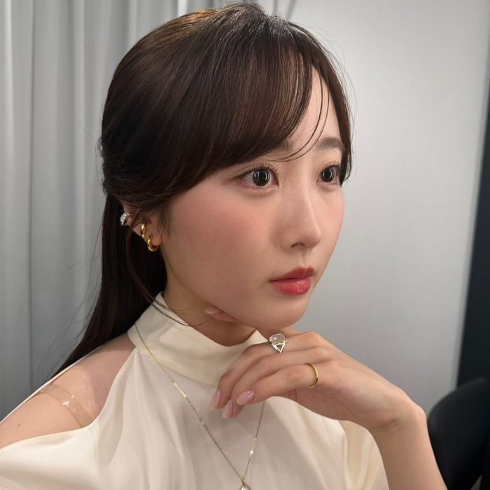 【画像】本田望結さん、パイを自慢げに見せびらかせてしまうｗｗｗｗｗｗｗ