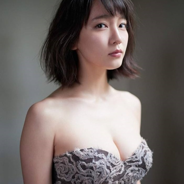 【画像】吉岡里帆(33)さん、透け透けの服がドスケベすぎるwwwww
