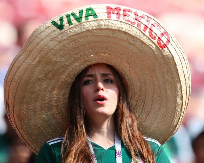 【動画】メキシコ美女さん、W杯に浮かれてベロチューしまくってしまうｗｗｗｗｗ