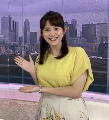 【GIF】飯尾夏帆アナ、大きすぎて歩くたびに激しく揺れてしまうｗｗｗｗｗｗ